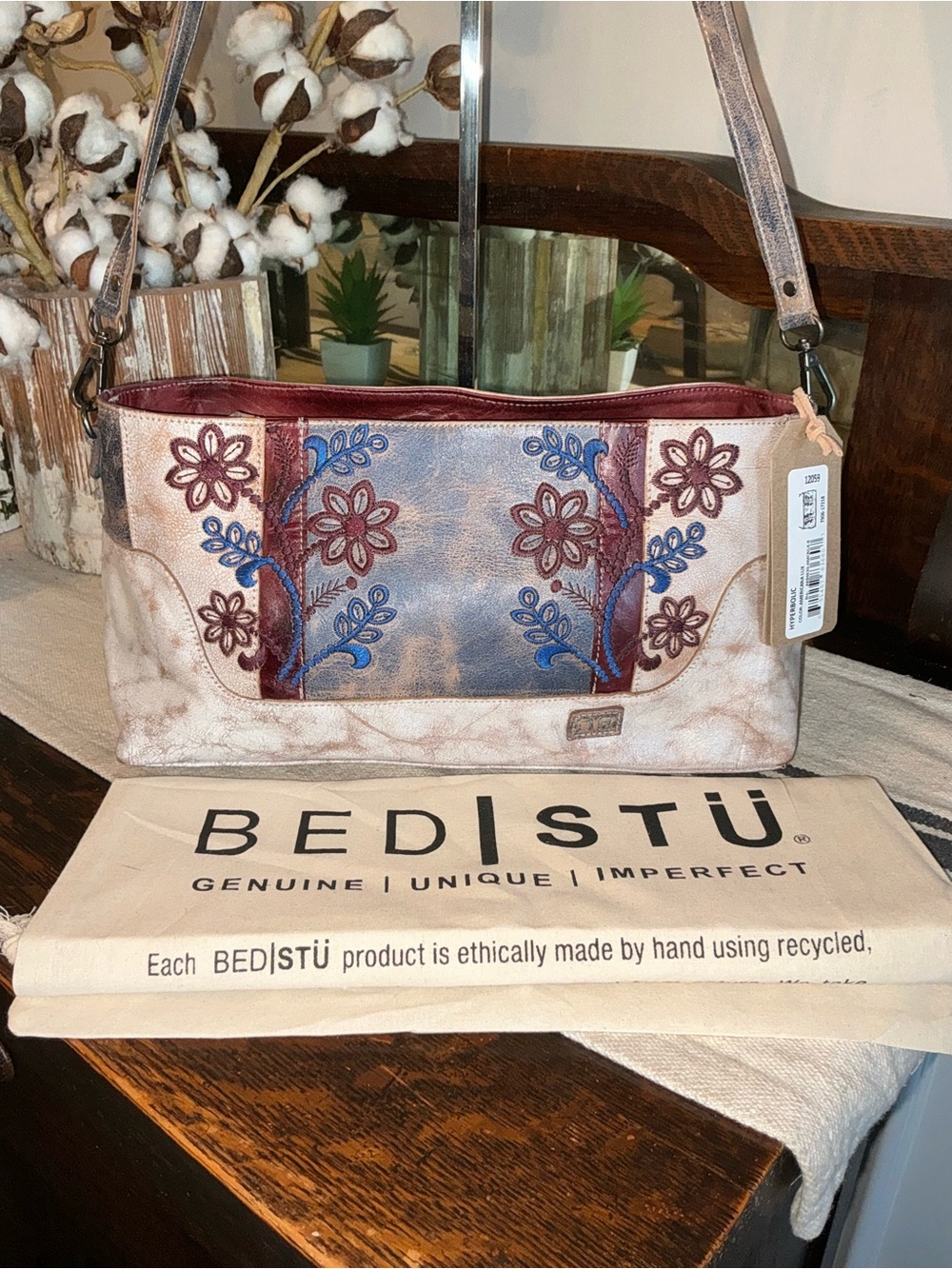 NWT Bed Stu Hyperbolic Shoulder Bag Handbag Americana Lux Red White Blue $235 - Picture 6 of 15